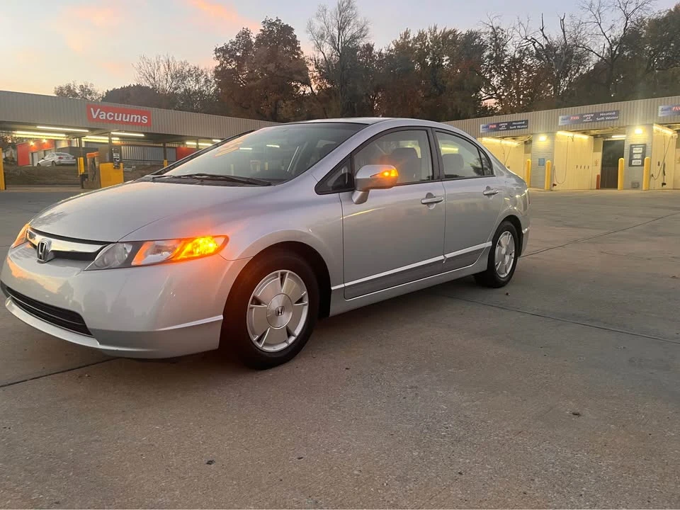 2008 Honda Civic 8th Gen - Image 2 of 11