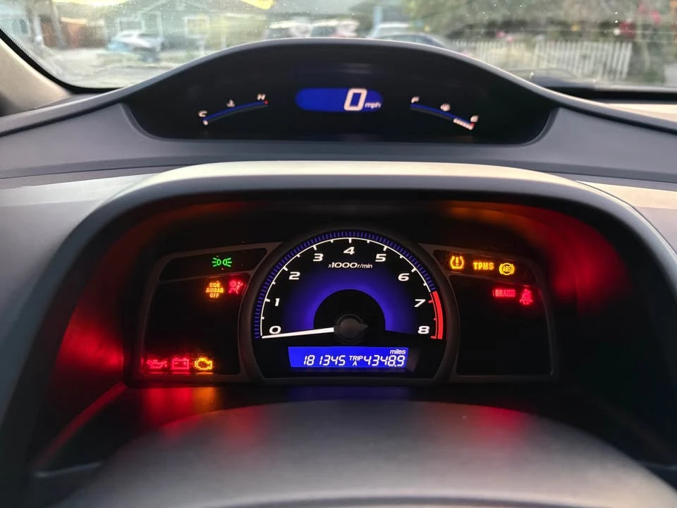2008 Honda Civic 8th Gen - Image 10 of 10