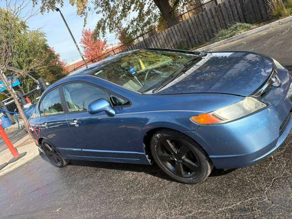 2008 Honda Civic 8th Gen - Image 2 of 6