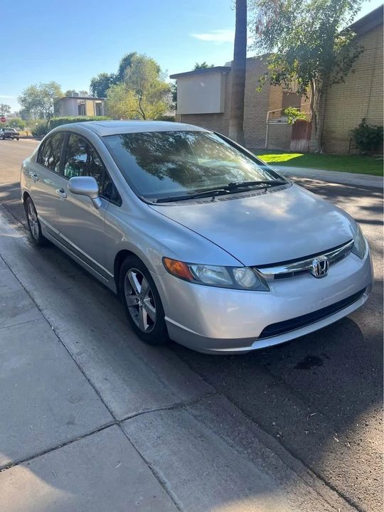 2008 Honda Civic 8th Gen - Image 2 of 7