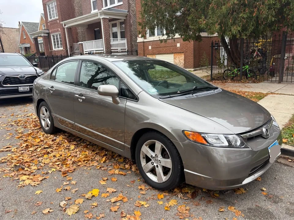 2008 Honda Civic 8th Gen - Image 2 of 7