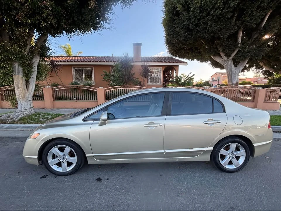 2008 Honda Civic 8th Gen - Image 6 of 18