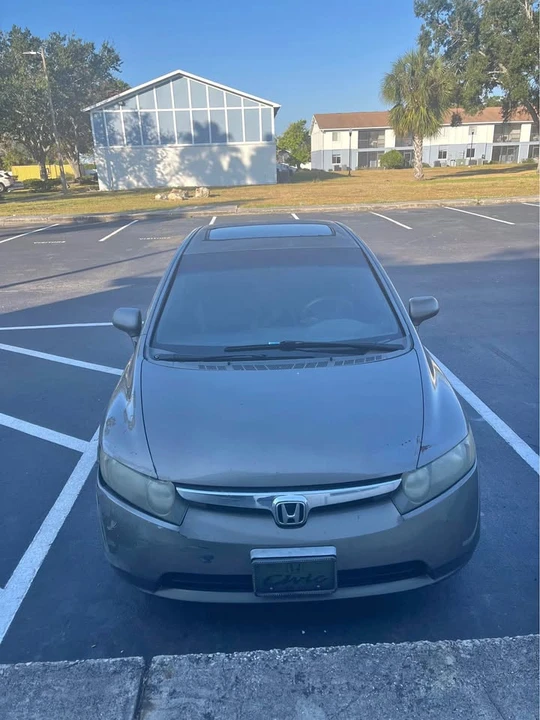 2008 Honda Civic 8th Gen - Image 2 of 6