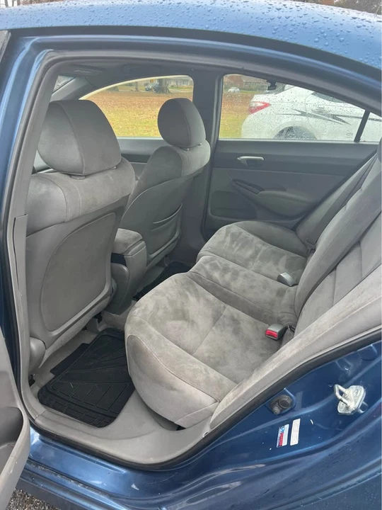 2008 Honda Civic 8th Gen - Image 4 of 11