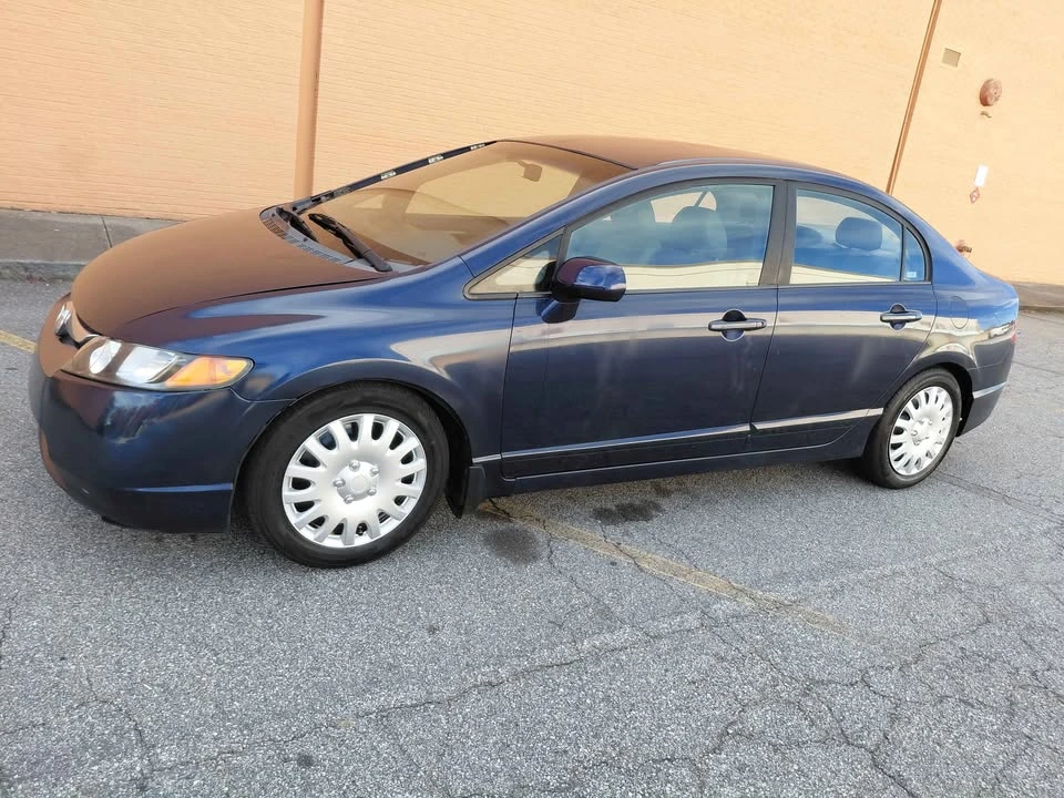 2008 Honda Civic 8th Gen - Image 2 of 6