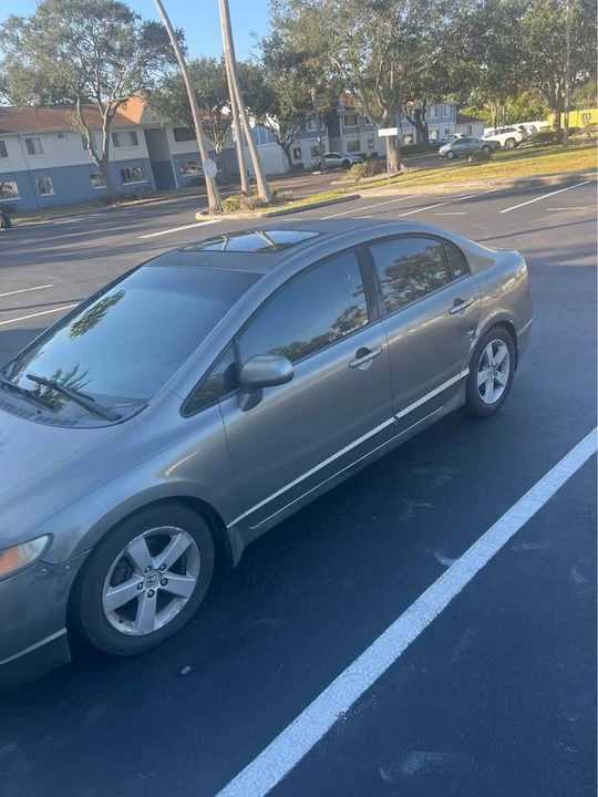 2008 Honda Civic 8th Gen - Image 3 of 6
