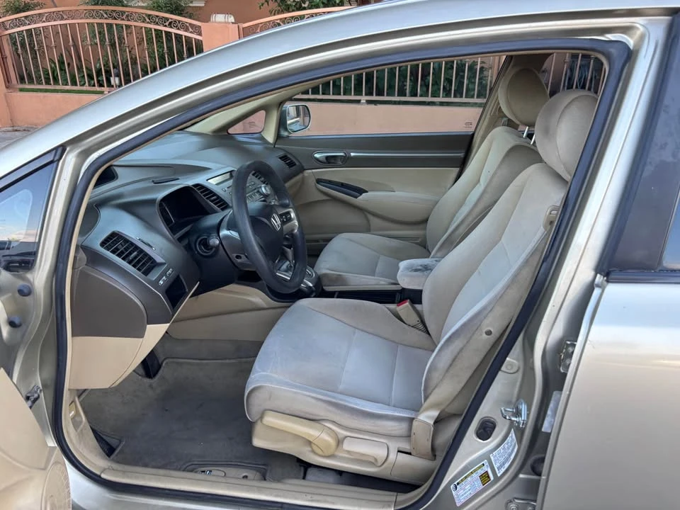 2008 Honda Civic 8th Gen - Image 15 of 18