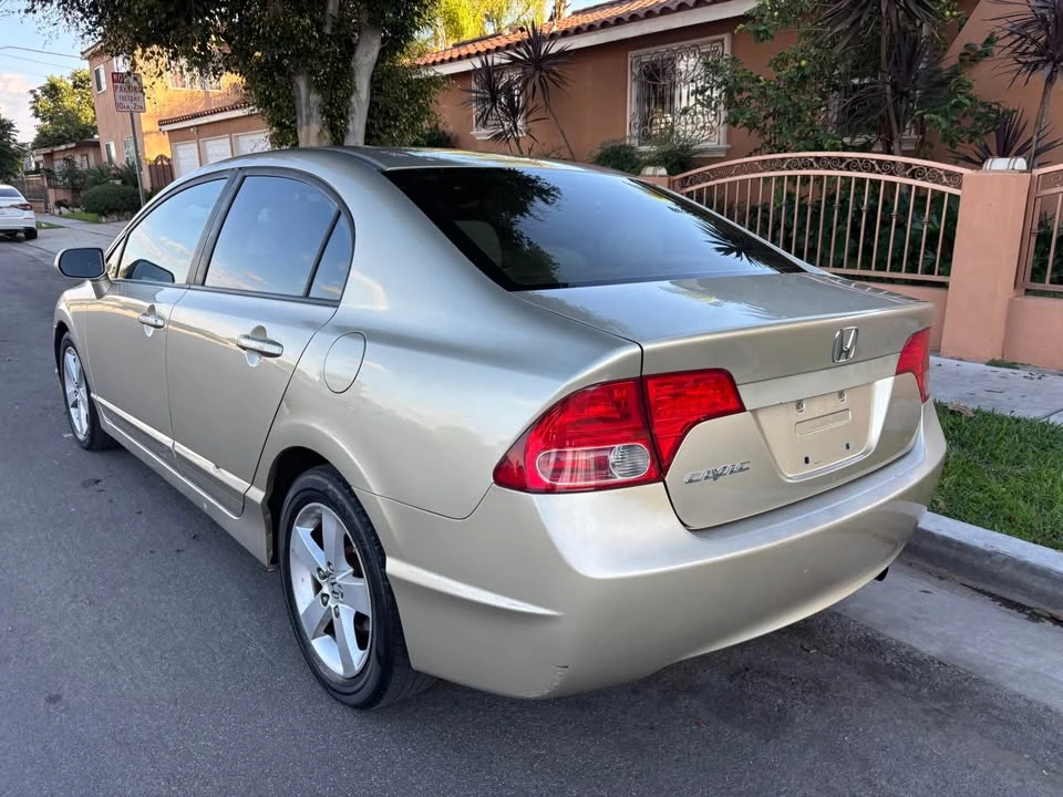 2008 Honda Civic 8th Gen - Image 7 of 18