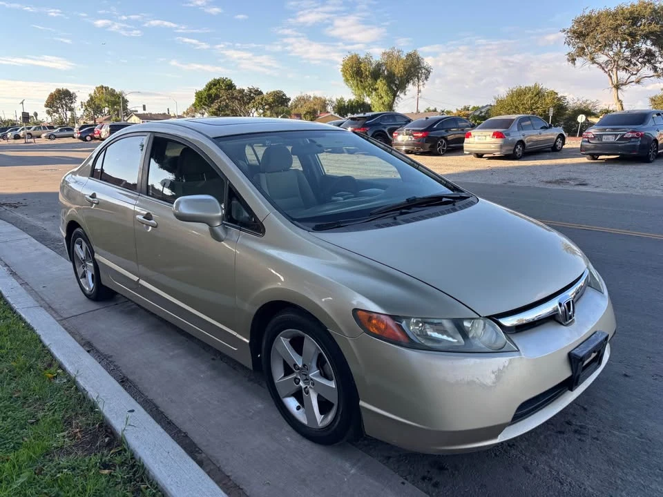 2008 Honda Civic 8th Gen - Image 2 of 18