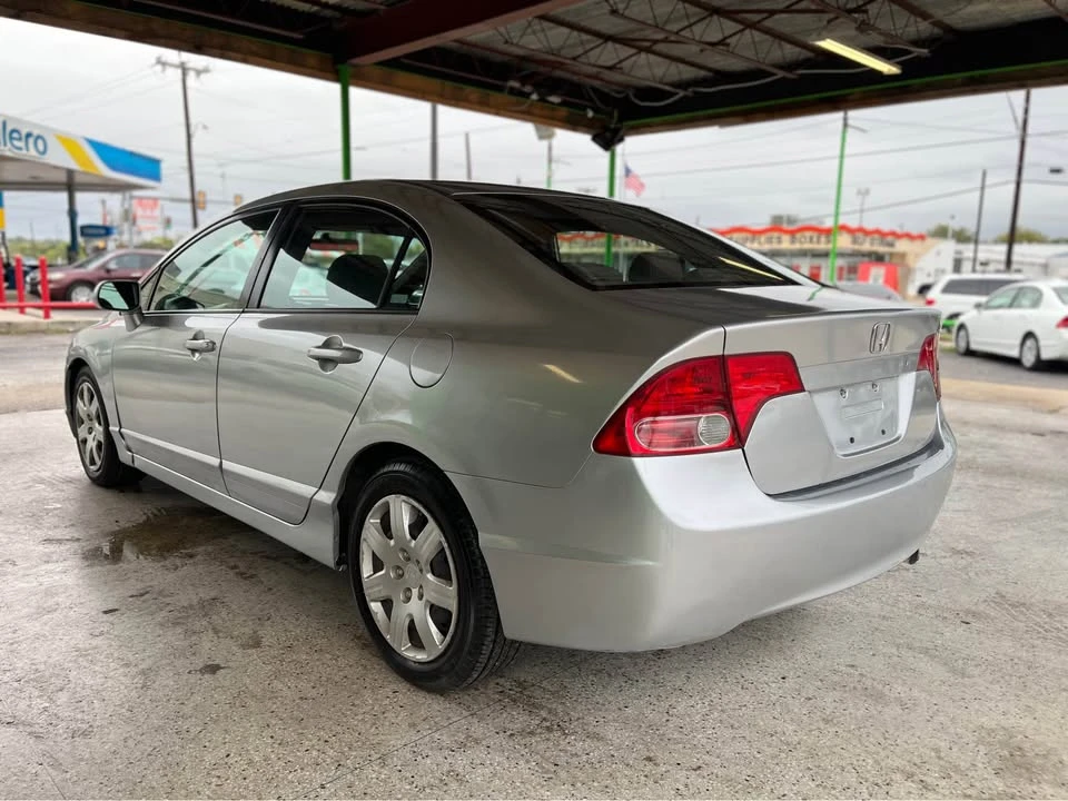 2008 Honda Civic 8th Gen - Image 7 of 11