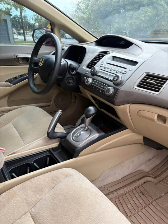 2008 Honda Civic 8th Gen - Image 6 of 9