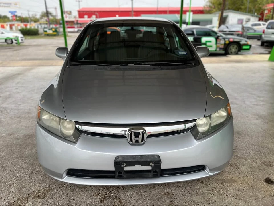 2008 Honda Civic 8th Gen - Image 2 of 11