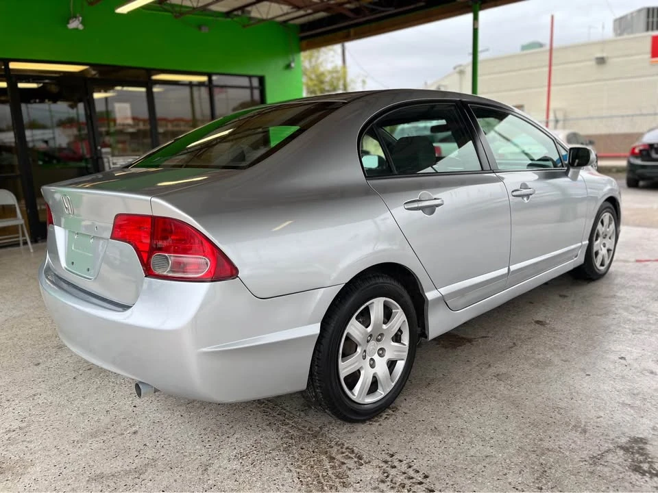 2008 Honda Civic 8th Gen - Image 5 of 11