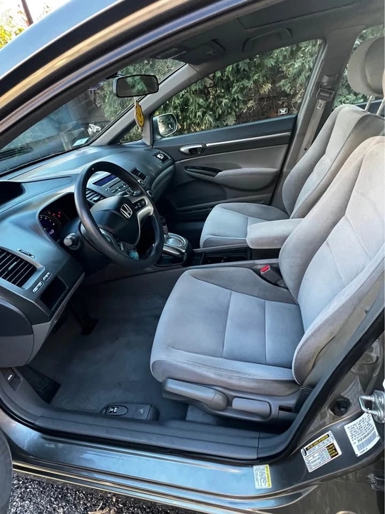 2008 Honda Civic 8th Gen - Image 9 of 14