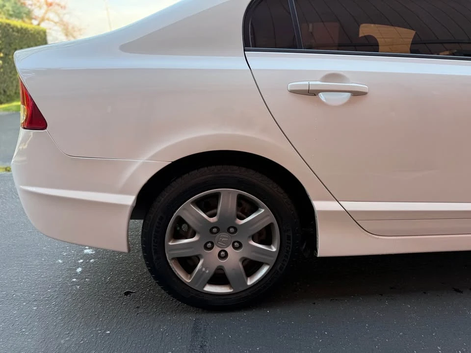 2008 Honda Civic 8th Gen - Image 12 of 20