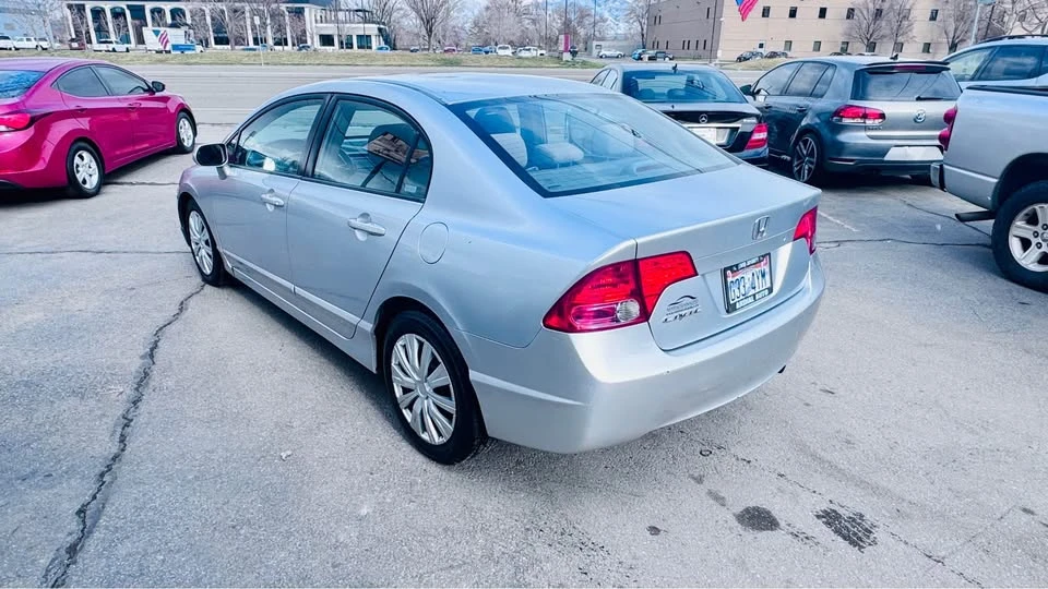 2008 Honda Civic 8th Gen - Image 7 of 16