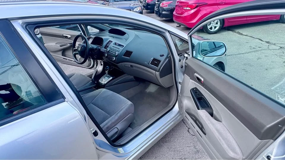 2008 Honda Civic 8th Gen - Image 13 of 16