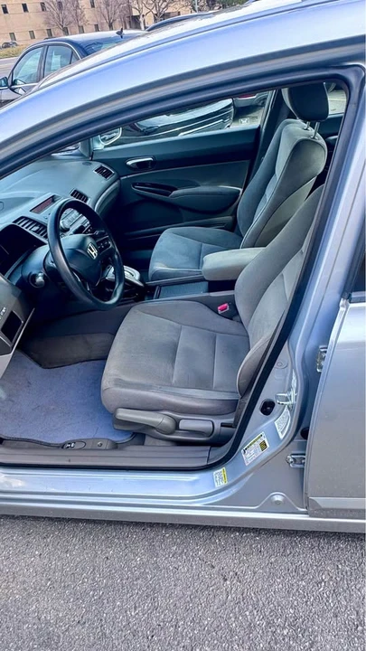 2008 Honda Civic 8th Gen - Image 10 of 16