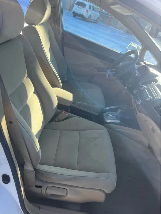 2008 Honda Civic 8th Gen - Image 17 of 20