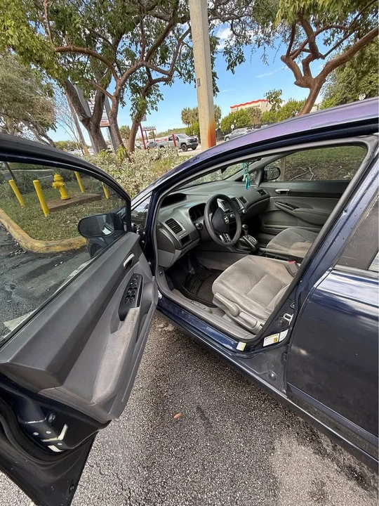 2008 Honda Civic 8th Gen - Image 10 of 15