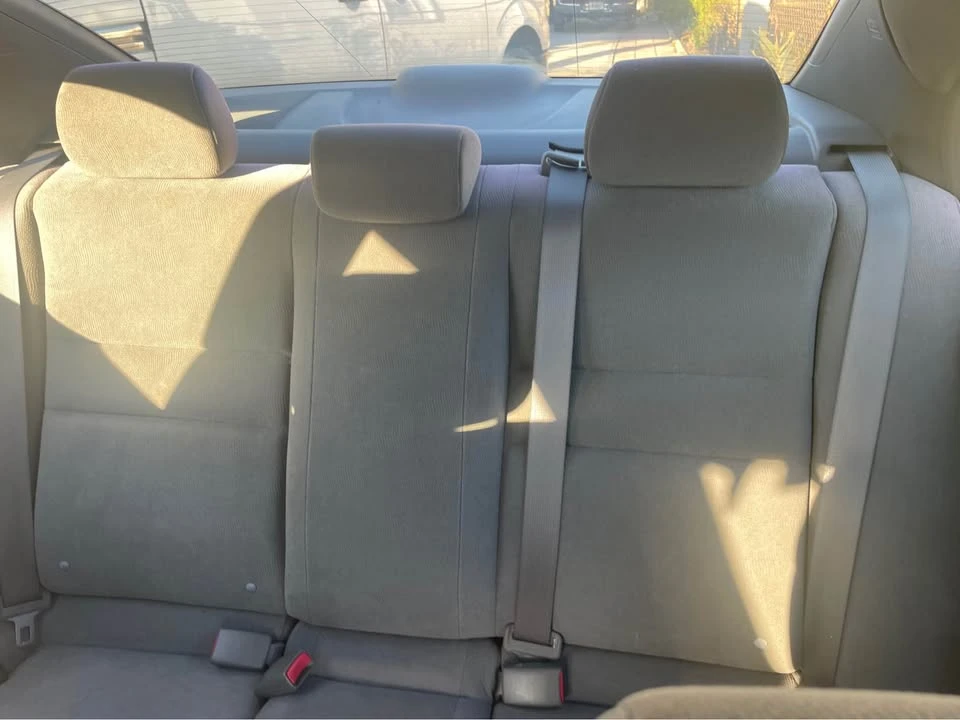 2008 Honda Civic 8th Gen - Image 5 of 13