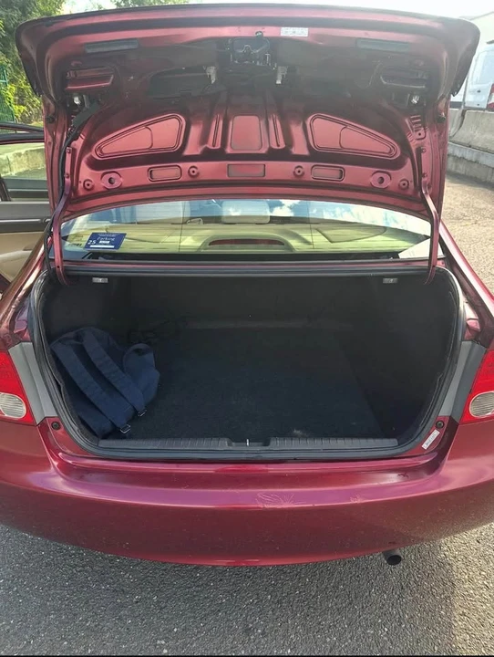 2008 Honda Civic 8th Gen - Image 7 of 10