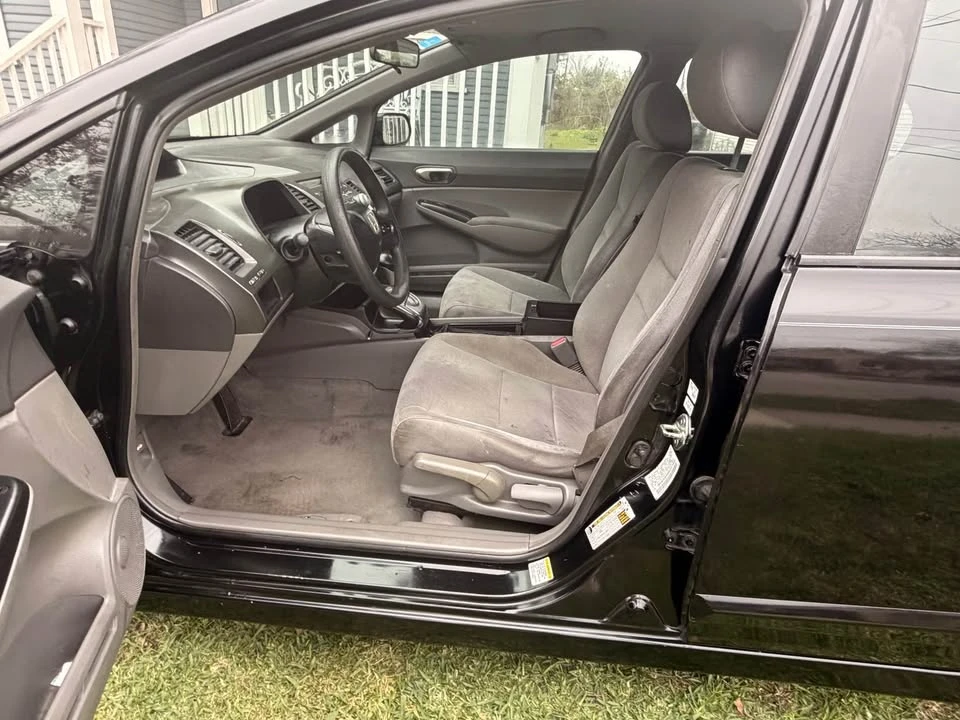 2008 Honda Civic 8th Gen - Image 9 of 14