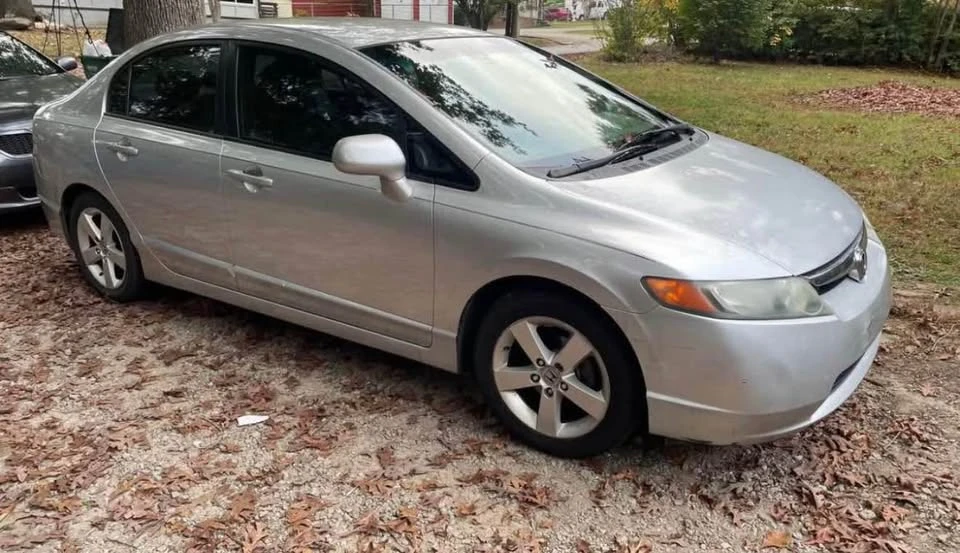 2008 Honda Civic 8th Gen - Image 5 of 7