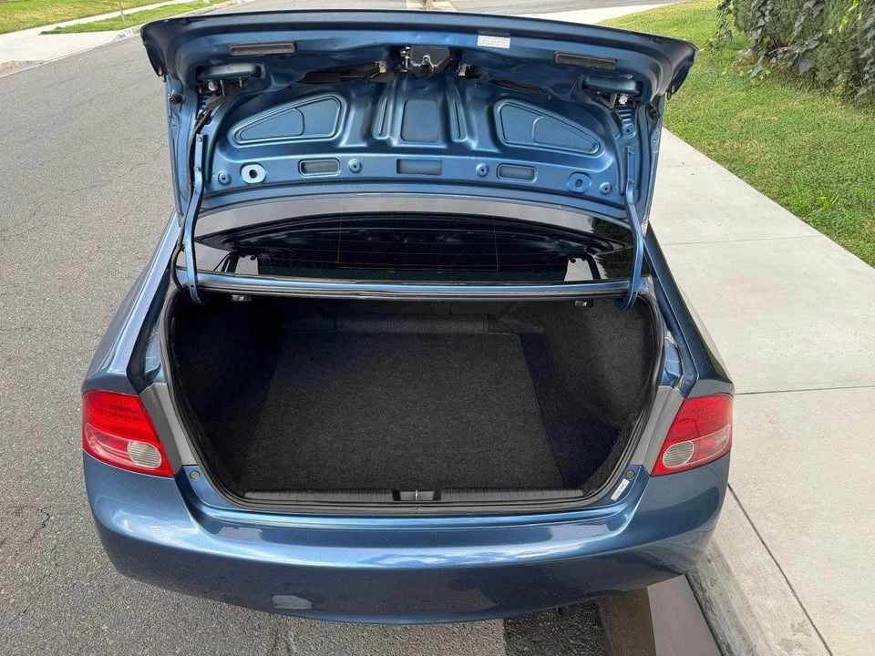 2008 Honda Civic 8th Gen - Image 4 of 13