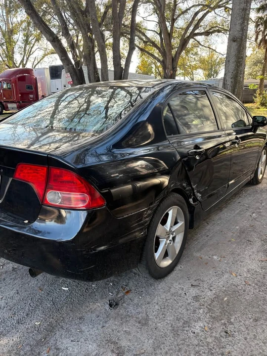 2008 Honda Civic 8th Gen - Image 2 of 11