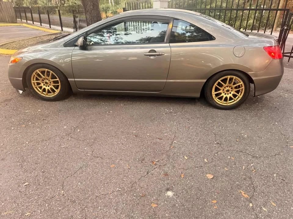 2008 Honda Civic 8th Gen - Image 3 of 10