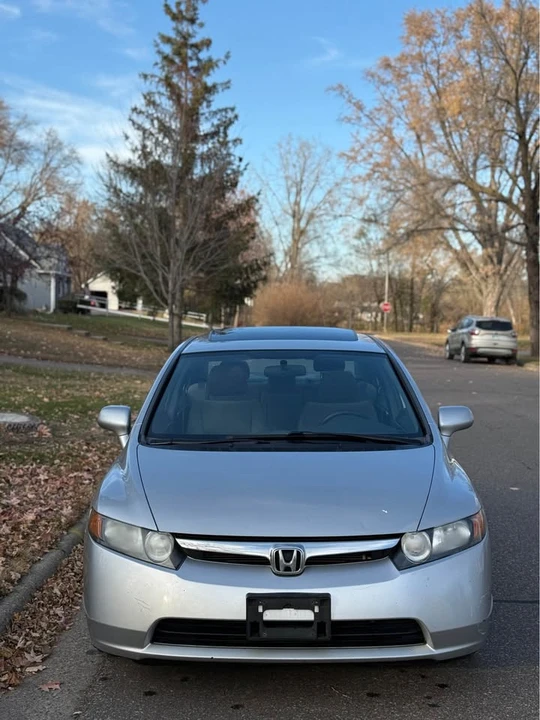 2008 Honda Civic 8th Gen - Image 2 of 19
