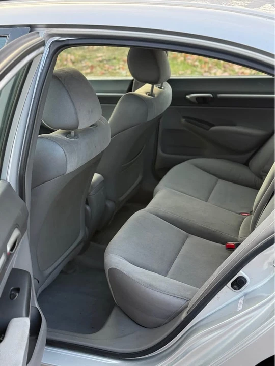 2008 Honda Civic 8th Gen - Image 14 of 19