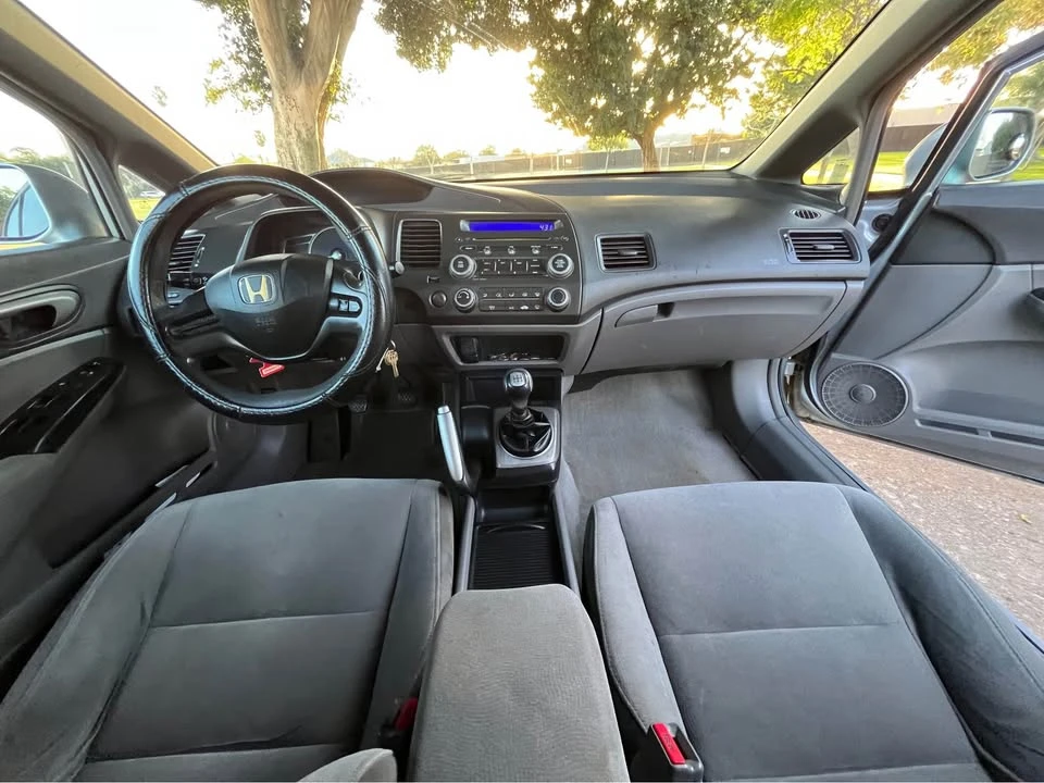 2008 Honda Civic 8th Gen - Image 2 of 7