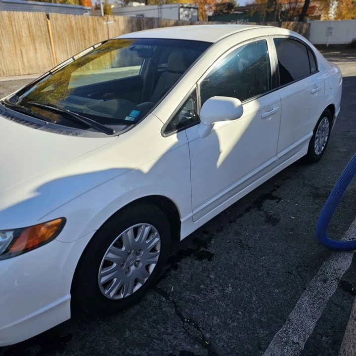 2008 Honda Civic 8th Gen - Image 2 of 12
