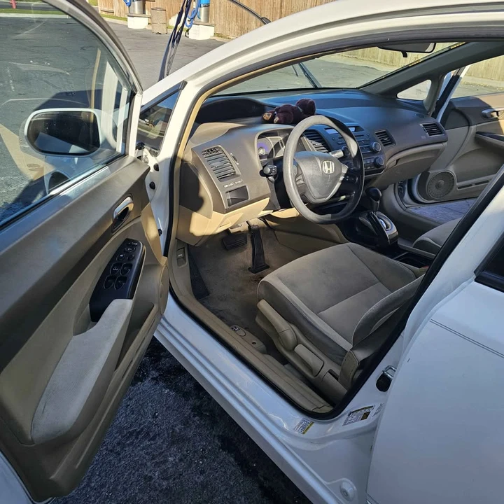 2008 Honda Civic 8th Gen - Image 9 of 12