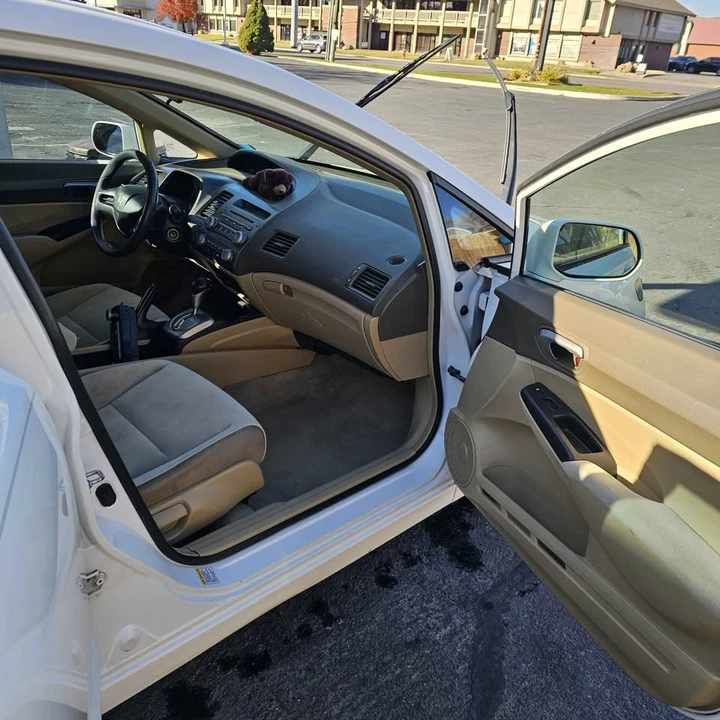 2008 Honda Civic 8th Gen - Image 10 of 12