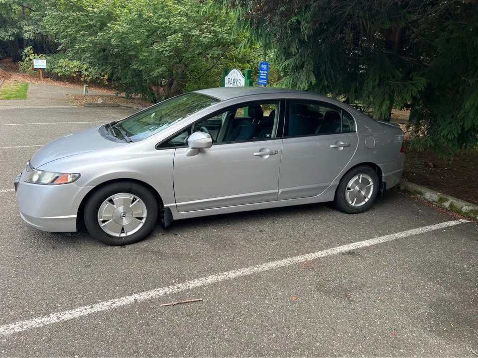 2008 Honda Civic 8th Gen - Image 2 of 8