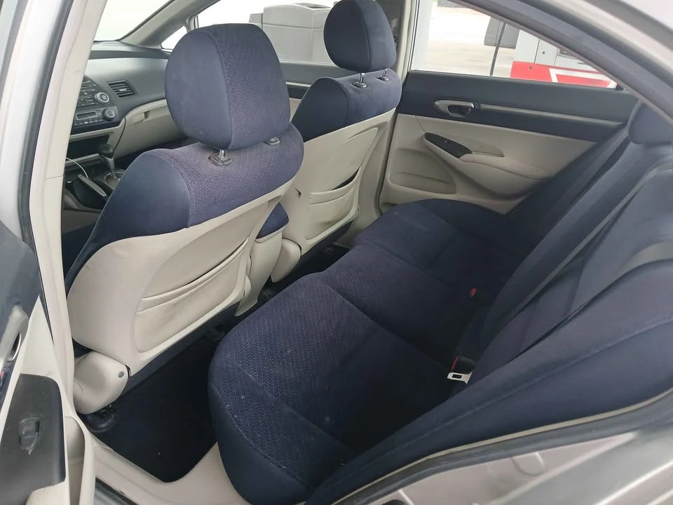2008 Honda Civic 8th Gen - Image 2 of 15