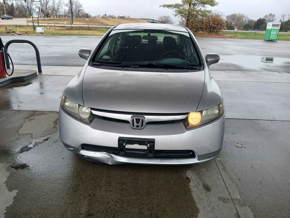 2008 Honda Civic 8th Gen - Image 11 of 15