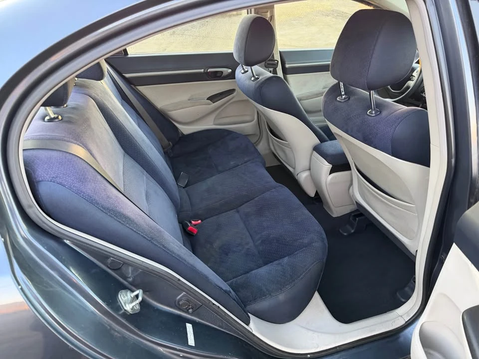 2008 Honda Civic 8th Gen - Image 6 of 8