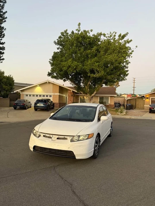 2008 Honda Civic 8th Gen - Image 3 of 10