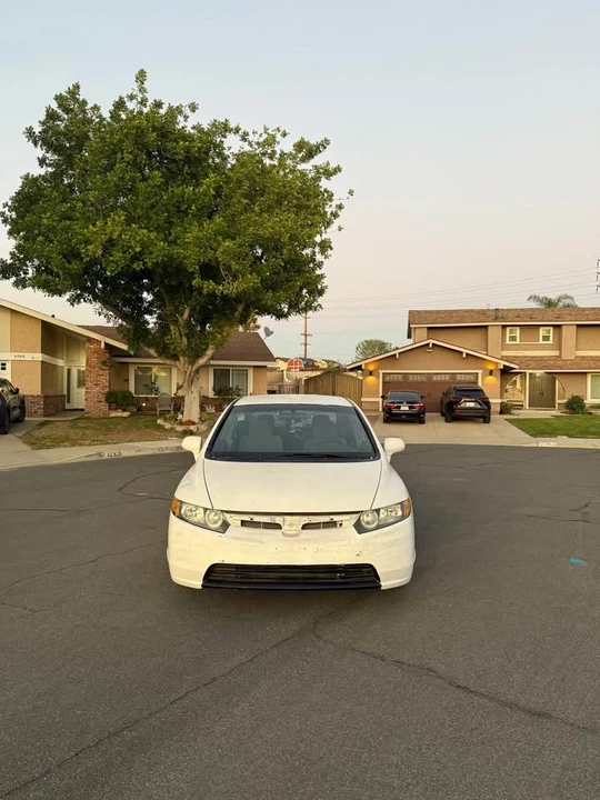 2008 Honda Civic 8th Gen - Image 2 of 10