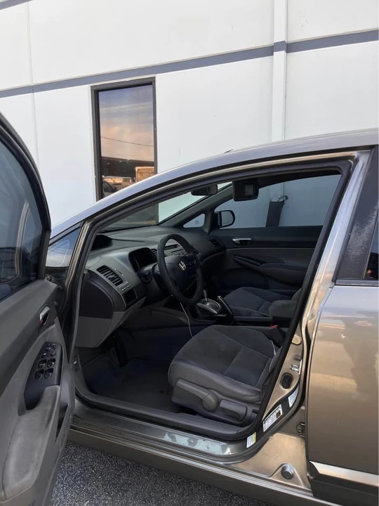2008 Honda Civic 8th Gen - Image 6 of 10