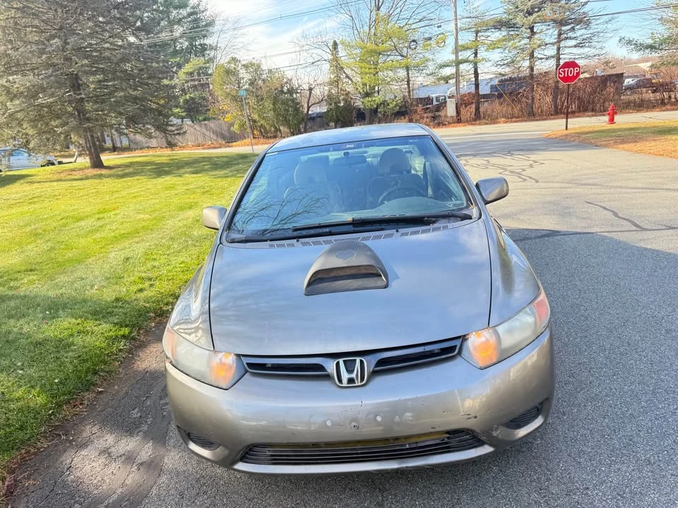 2008 Honda Civic 8th Gen - Image 2 of 10