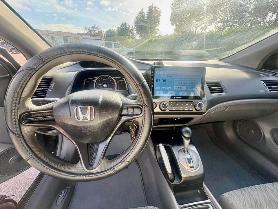 2008 Honda Civic 8th Gen - Image 6 of 16