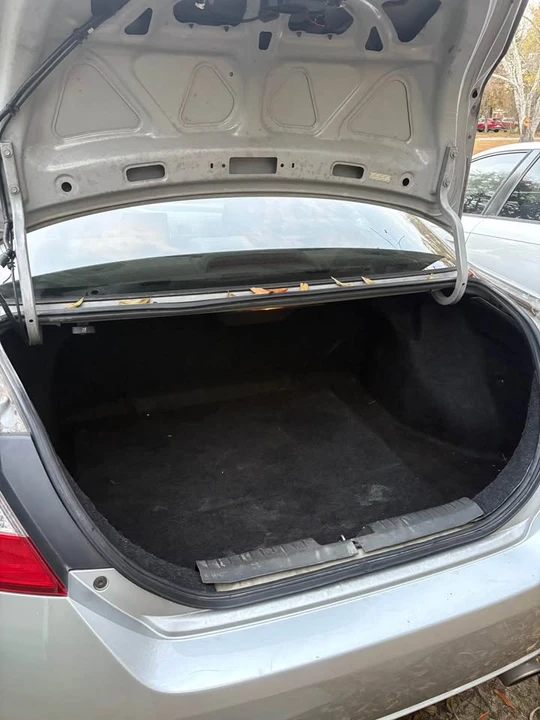 2008 Honda Civic 8th Gen - Image 9 of 11