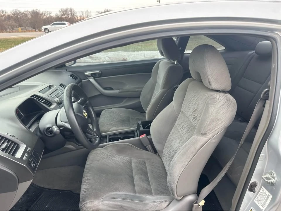 2008 Honda Civic 8th Gen - Image 10 of 16