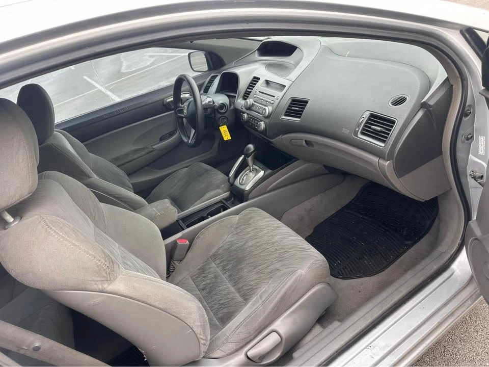 2008 Honda Civic 8th Gen - Image 9 of 16