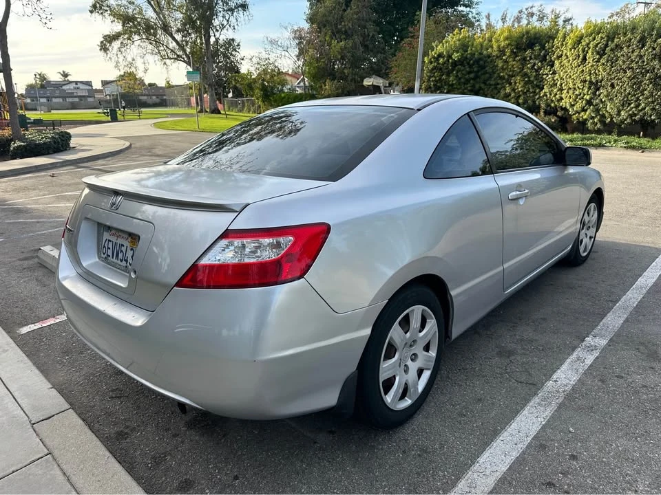 2008 Honda Civic 8th Gen - Image 8 of 15